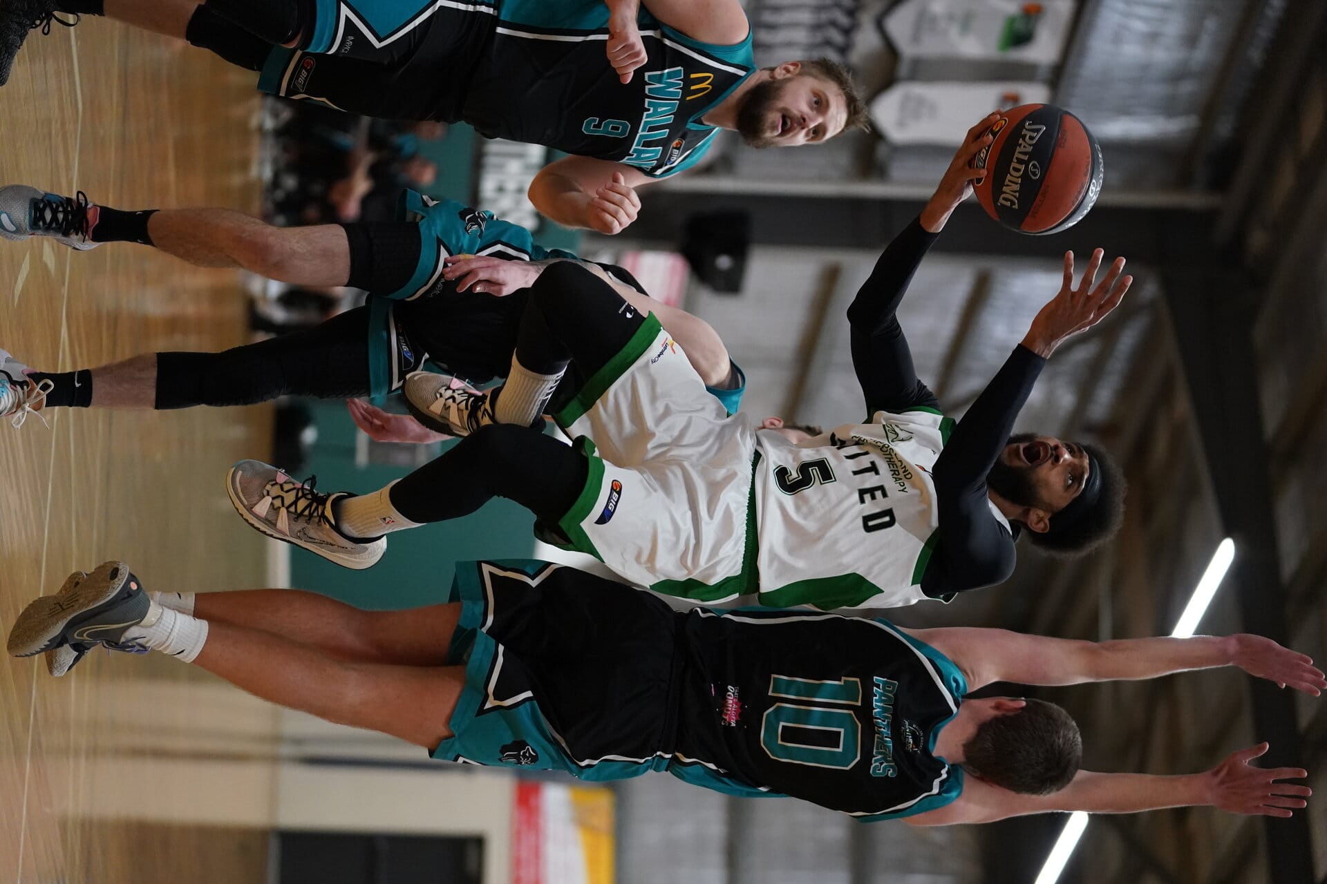 22 08 13 18 02 03 A9203296