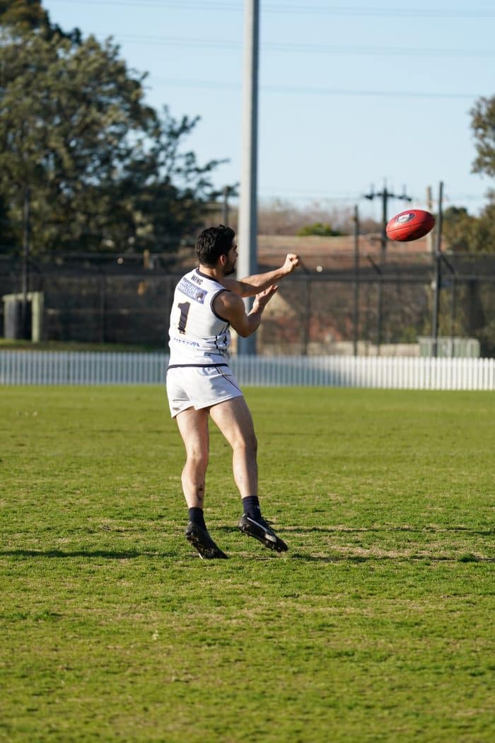 22 07 30 15 47 30 A9200527 Xavier Dimasi W