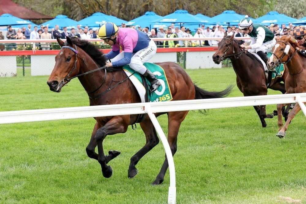 Back-to-back wins for Deekay