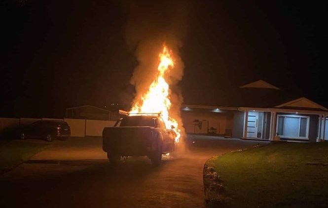 Car fire threatens Wallan home
