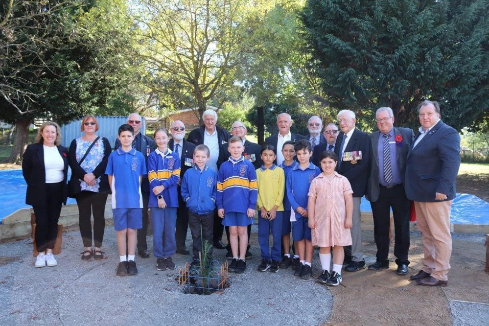 St Mary’s students commemorate Anzacs with planting