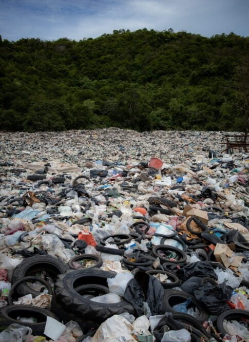 Macedon Ranges endorses plastic policy