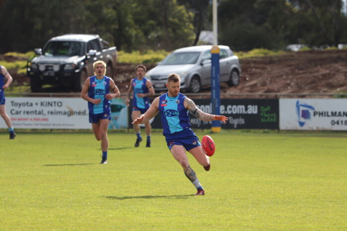 Close contest for Kilmore Blues in Northern Football League 1 IMG 0052