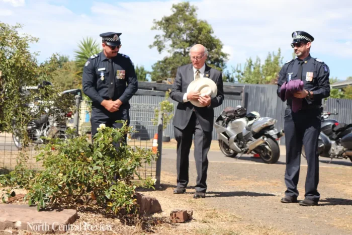 Leading Snr. Const. Scott Millar APM Ralph Stavely and Sen. Srg. Darron Huffer at the unveiling 1068w WebRdy
