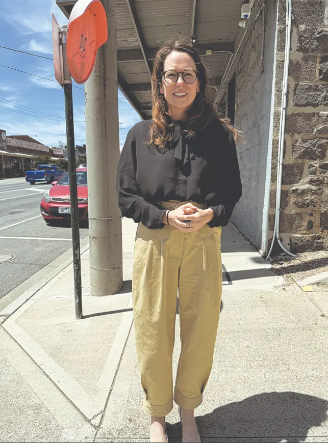 Jaclyn Symes _1068w-WebRdy