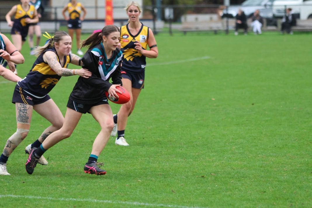 Whitt W footy 3 pic26
